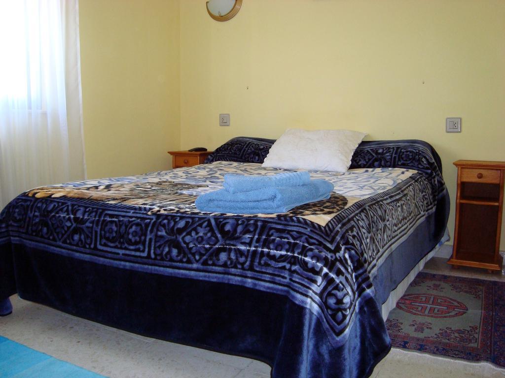 Hostal La Ponderosa Sancti Spiritus  Phòng bức ảnh